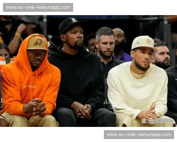 NBA资讯：场上风云与球迷热议的每一刻